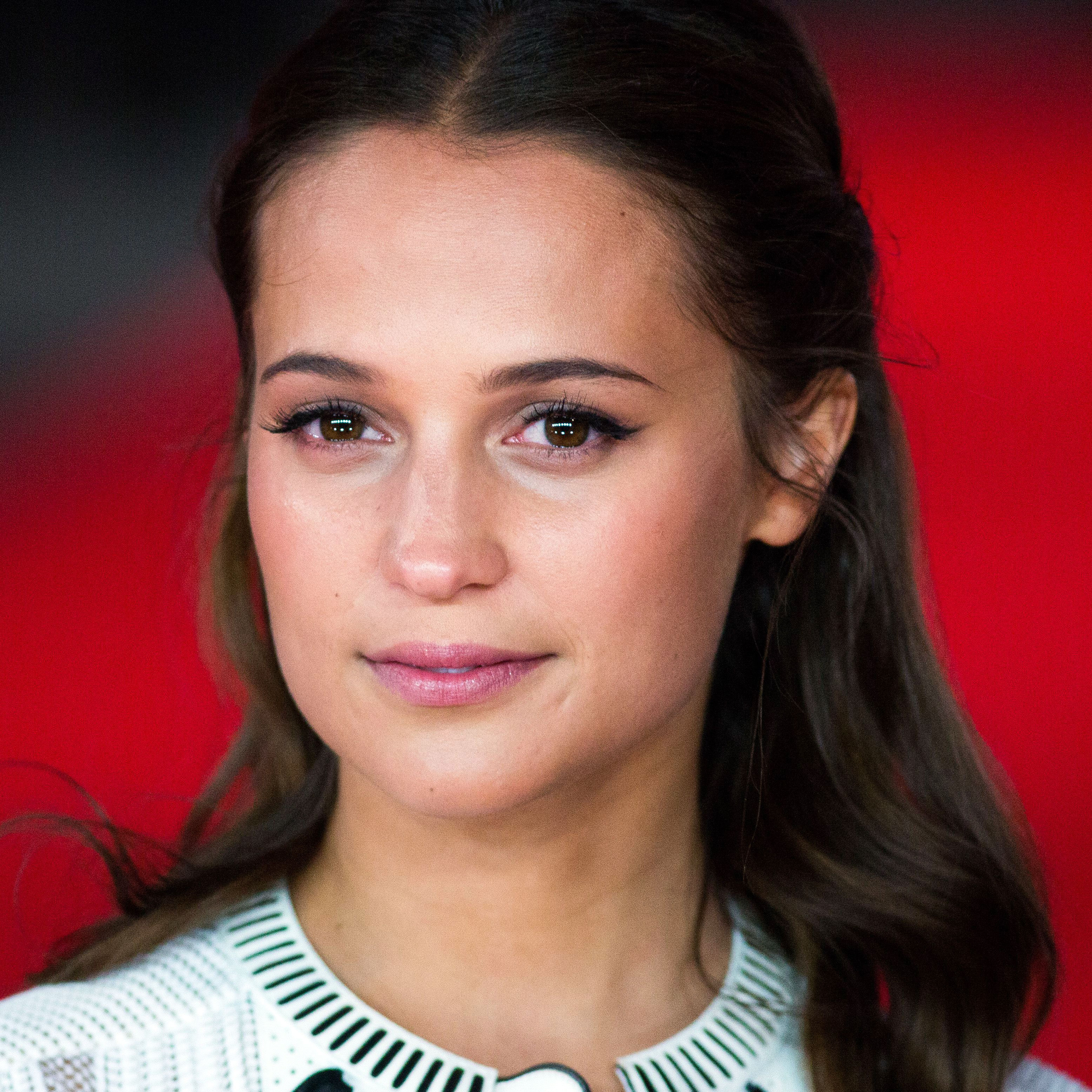 Alicia Vikander Inspired to Get More Women in Movies